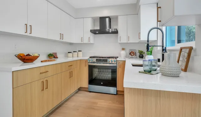 $1,295,000 | 1708 Castillo Street, Santa Barbara, CA 93101