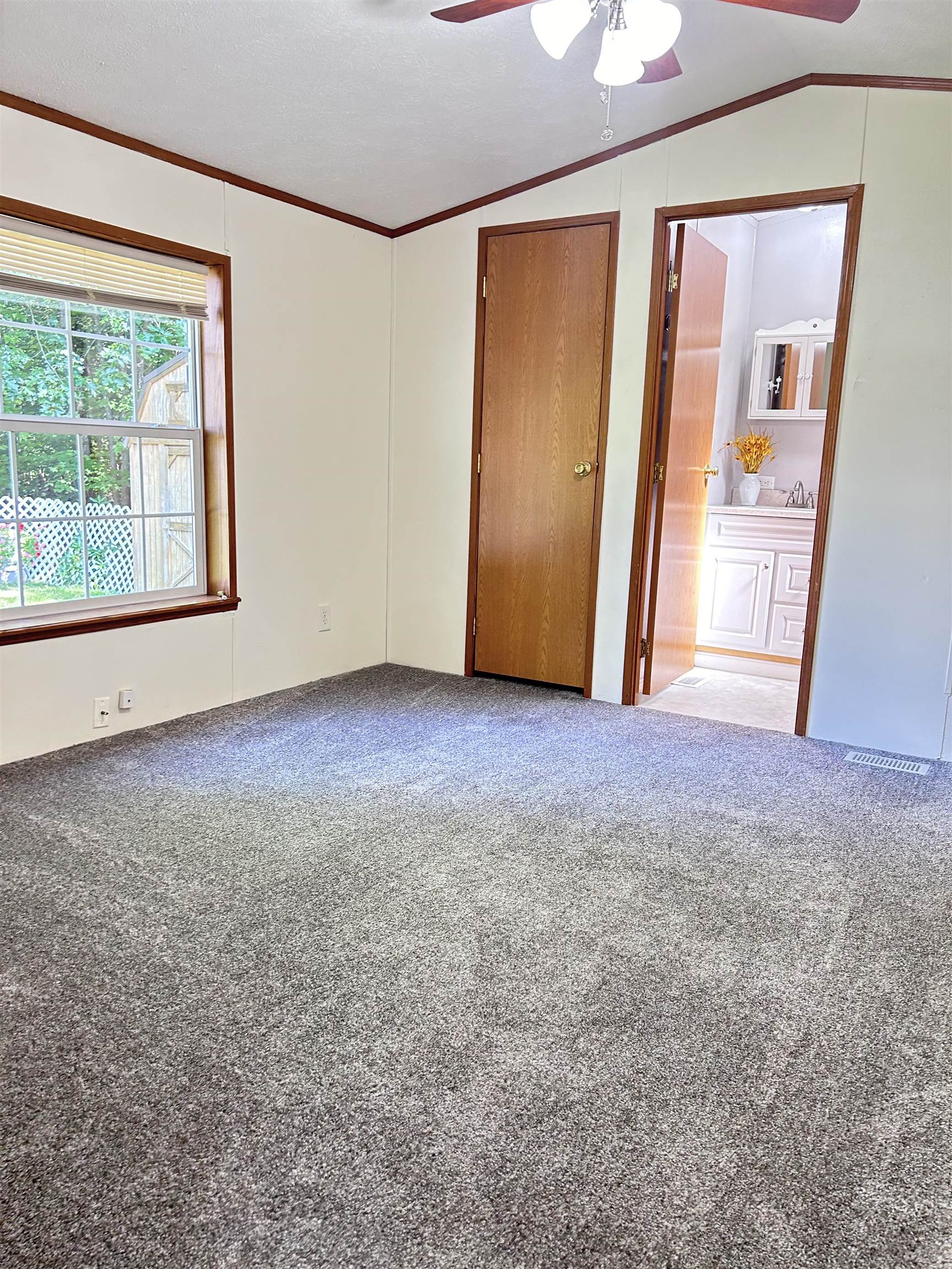 79 Pineland Park Road Milton, NH 03851 - Photo 4 of 26 Gallery Image 4