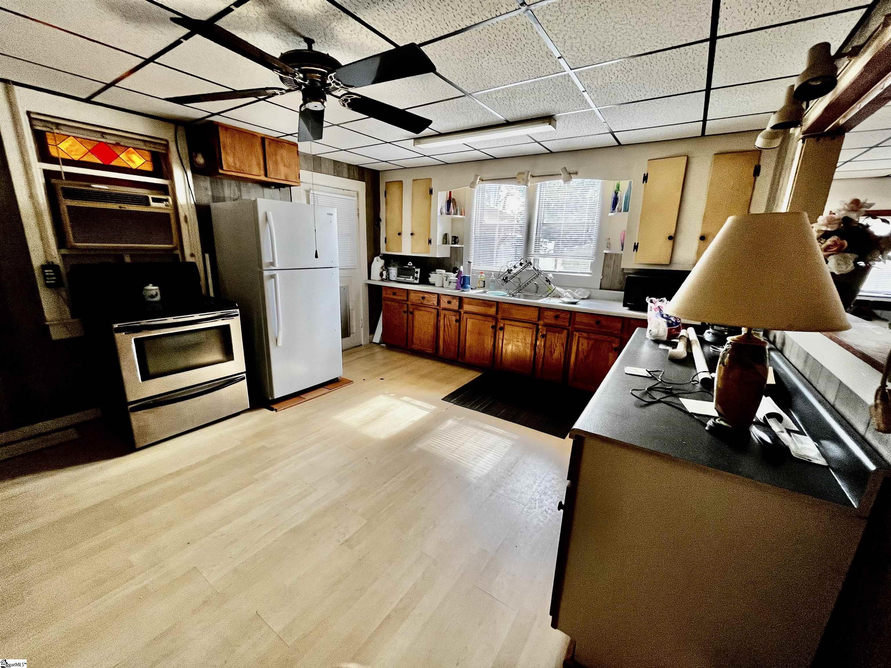 317 Donaldson Road Greenville, SC 29605 - Photo 10 of 28 Gallery Image 10