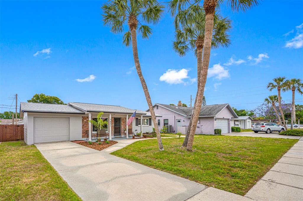 Welcome to "3 PALMS at Ridge Road," just minutes from award-winning beaches. This 2-bedroom, 2-bath home boasts a beautiful Florida landscape.