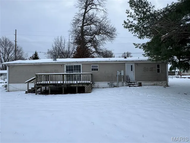 $24,900 | 602 East Nicholas Street, Carlinville, IL 62626