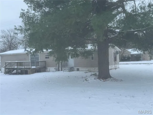 $24,900 | 602 East Nicholas Street, Carlinville, IL 62626