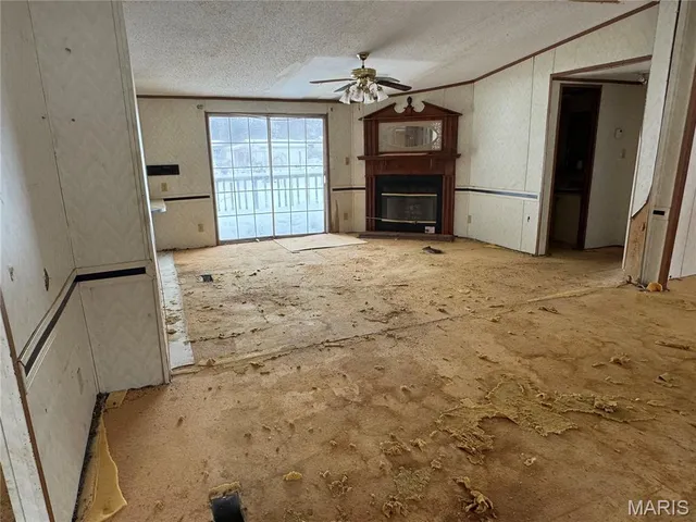 $24,900 | 602 East Nicholas Street, Carlinville, IL 62626