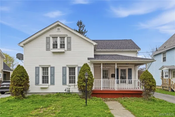 $299,900 | 23 Lombardy Street, Lancaster, NY 14086
