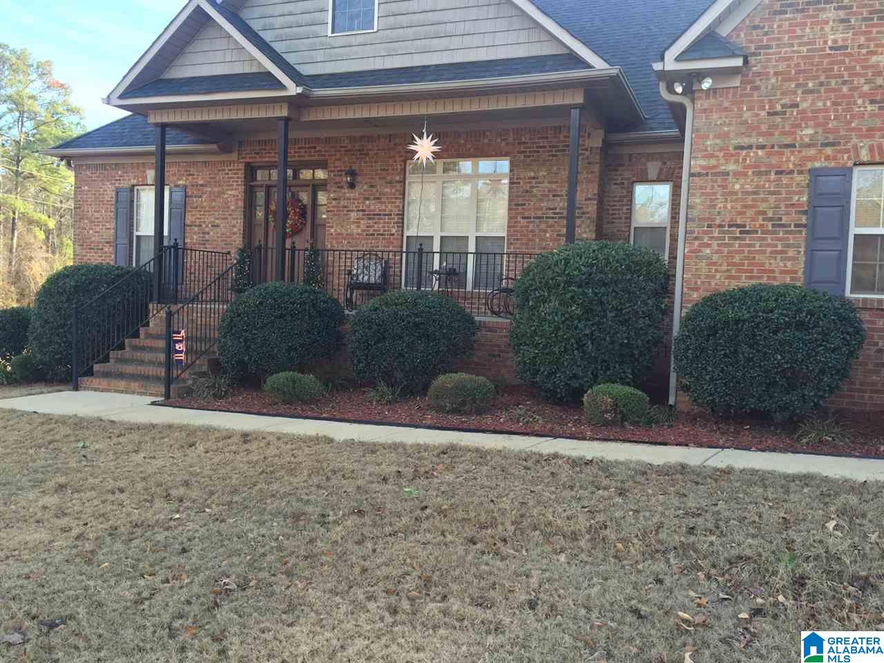 135 Hitching Post Circle Cropwell, AL 35054 - Photo 2 of 44