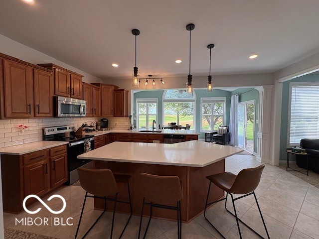 4637 Shadow Ridge Boulevard Greenwood, IN 46143 - Photo 13 of 48