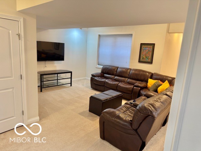 4637 Shadow Ridge Boulevard Greenwood, IN 46143 - Photo 31 of 43