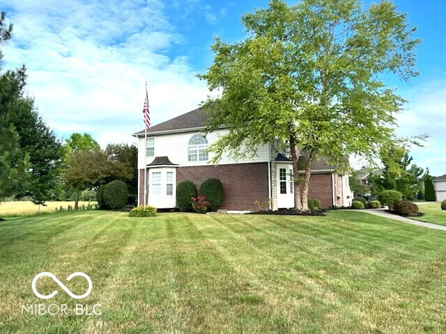 4637 Shadow Ridge Boulevard Greenwood, IN 46143 - Photo 6 of 48