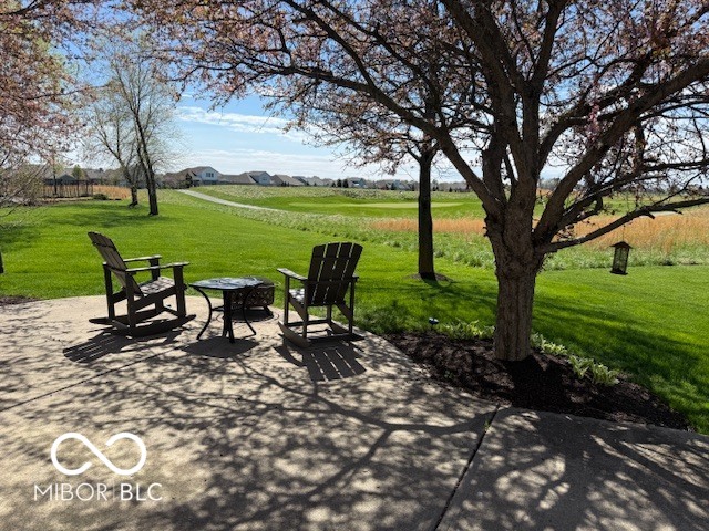 4637 Shadow Ridge Boulevard Greenwood, IN 46143 - Photo 8 of 48