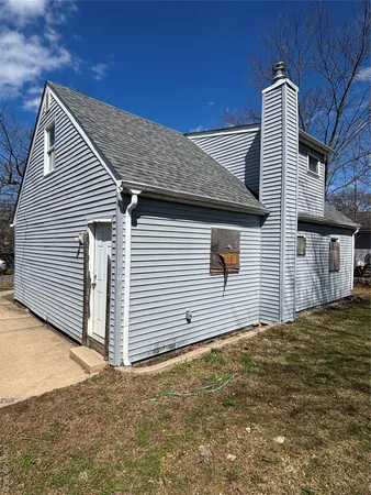 a view of backyard of house