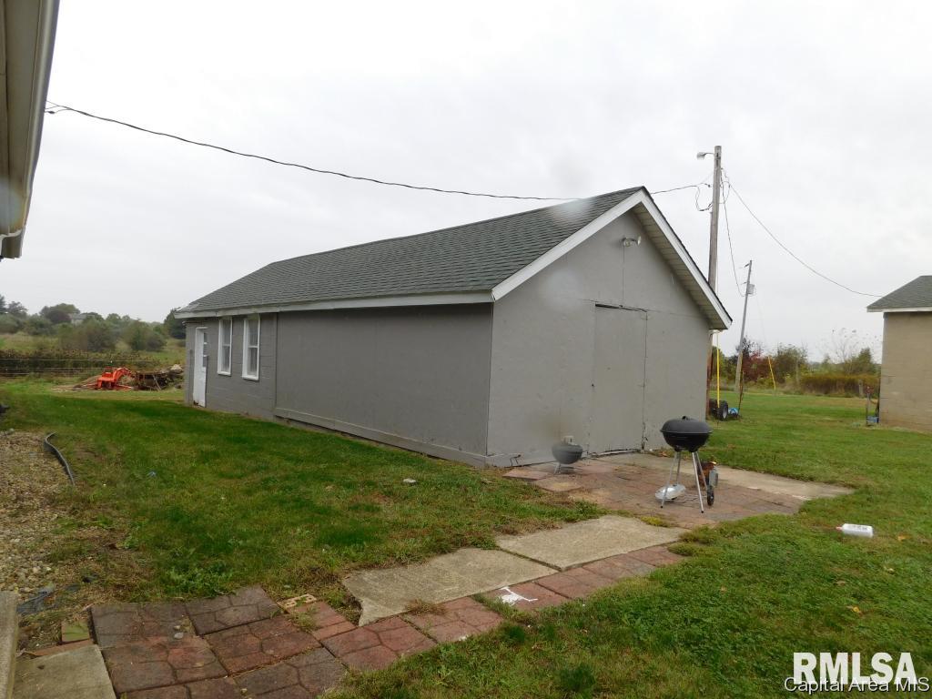 8438 Thomas Road Rochester, IL 62563 - Photo 23 of 27