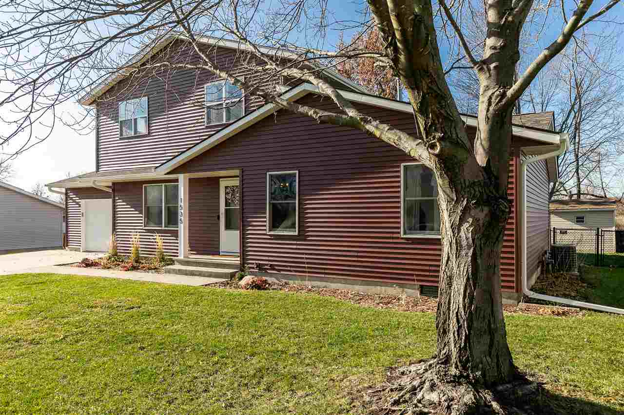 1535 Plainview Road Ely, IA 52227 - Photo 3 of 49 Gallery Image 3