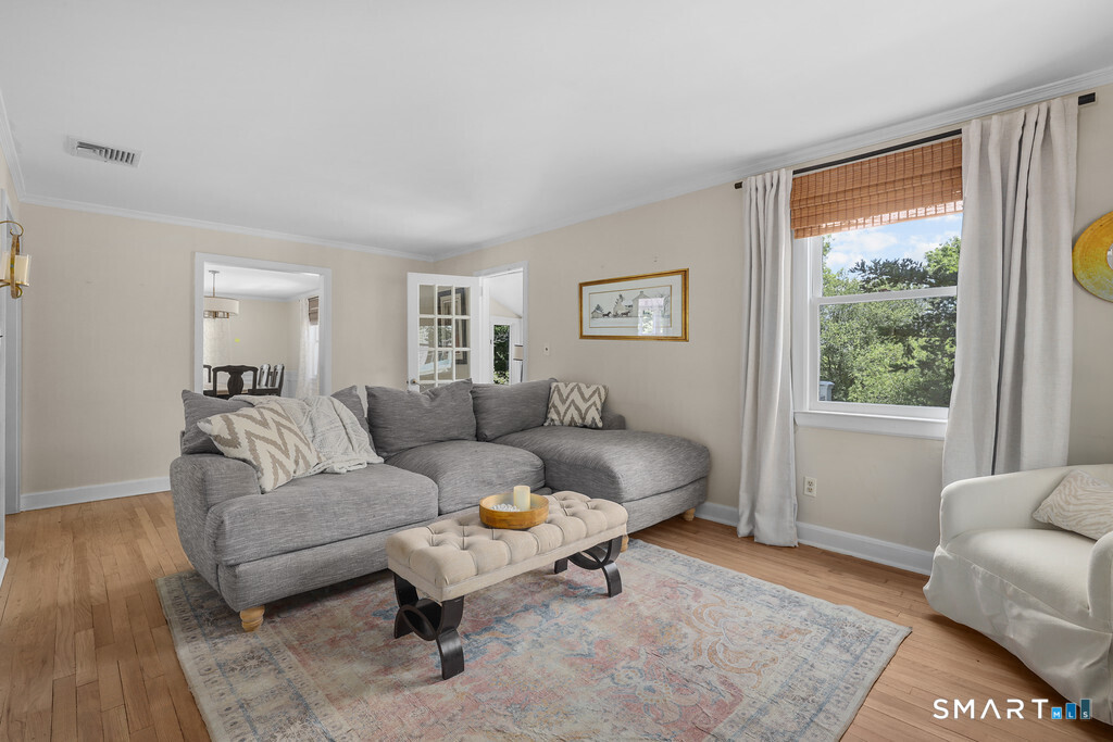 24 Island Hill Avenue Ridgefield, CT 06877 - Photo 4 of 40