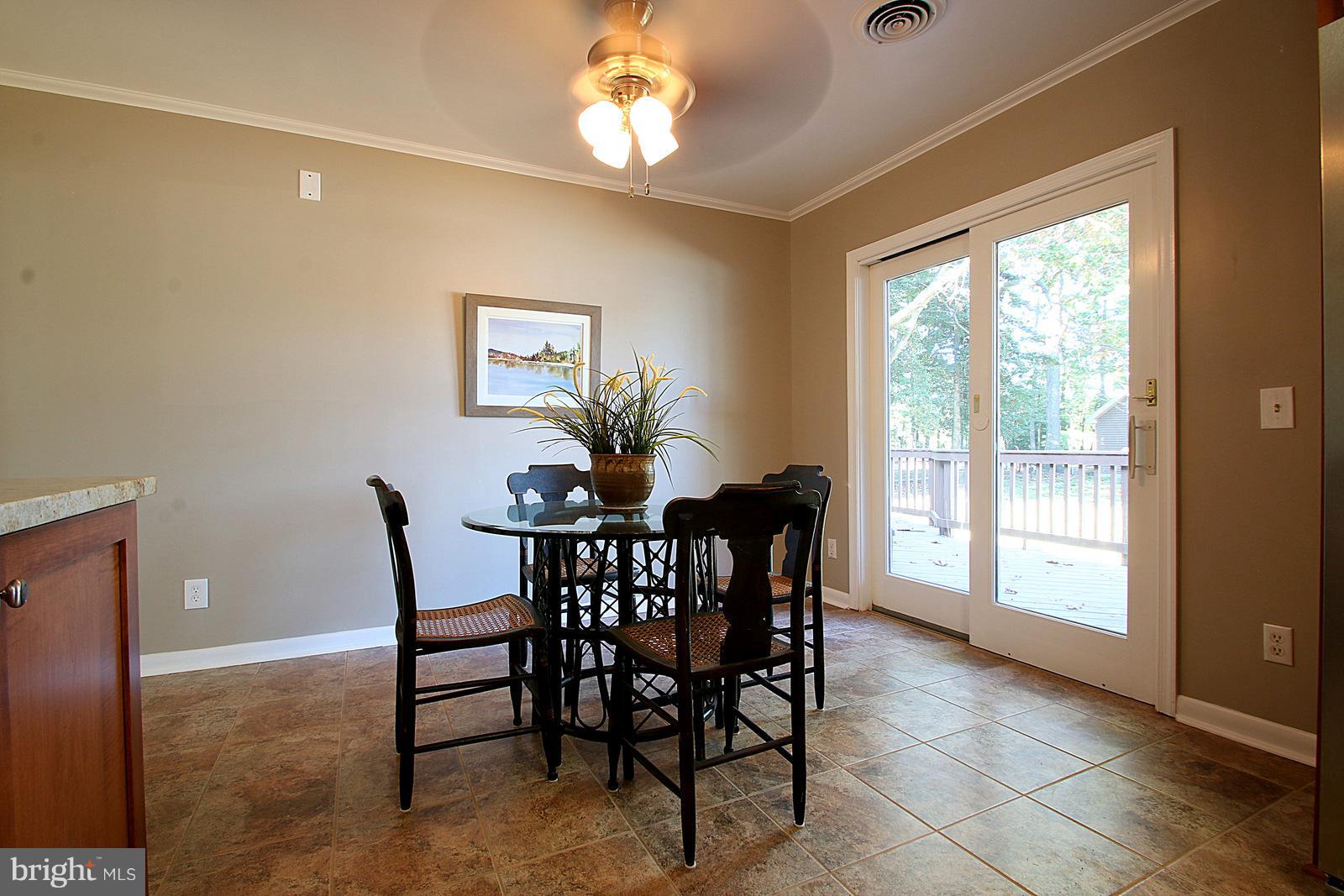 713 Riverside Drive Baltimore, MD 21221 - Photo 15 of 30 Dining Room