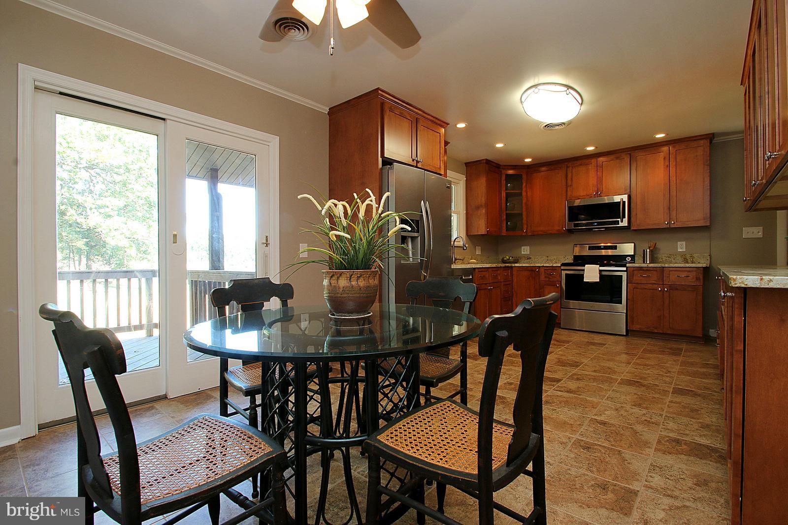 713 Riverside Drive Baltimore, MD 21221 - Photo 10 of 30 Dining Room