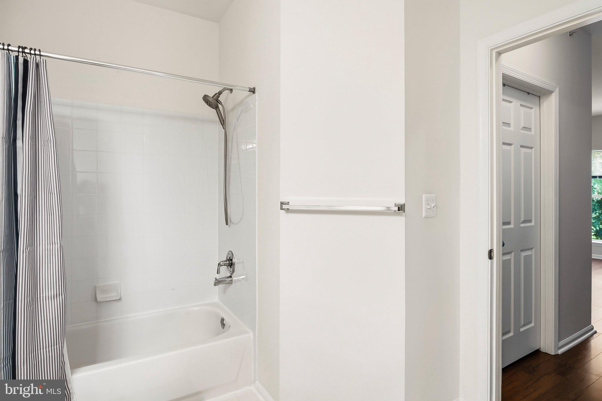 1511 North Point Drive, Unit 304 Reston, VA 20194 - Photo 17 of 20 Gallery Image 17