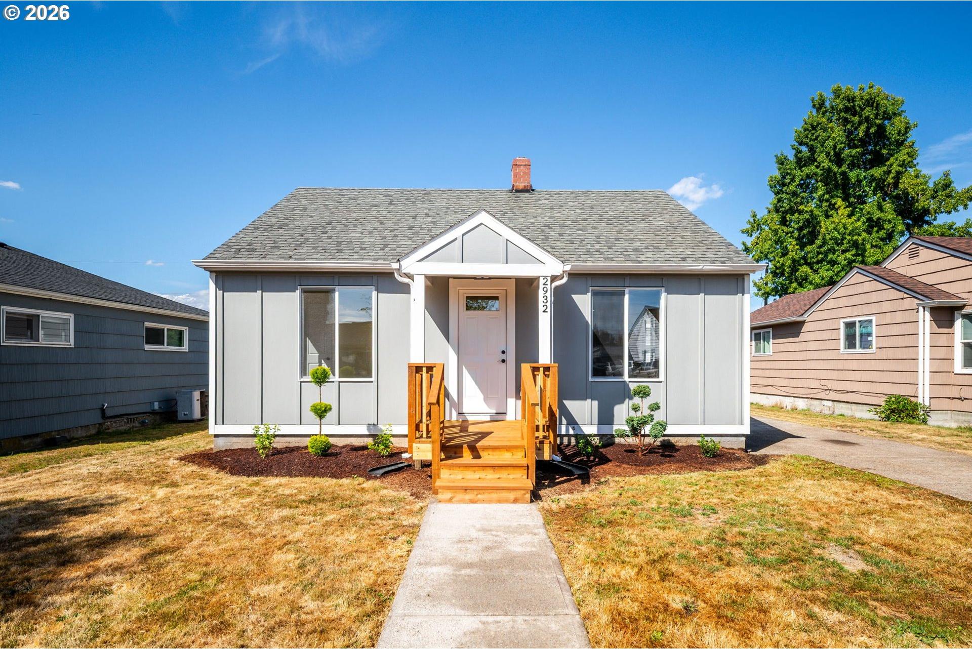 2932 Field Street Longview, WA 98632 - Photo 1 of 31 Gallery Image 1