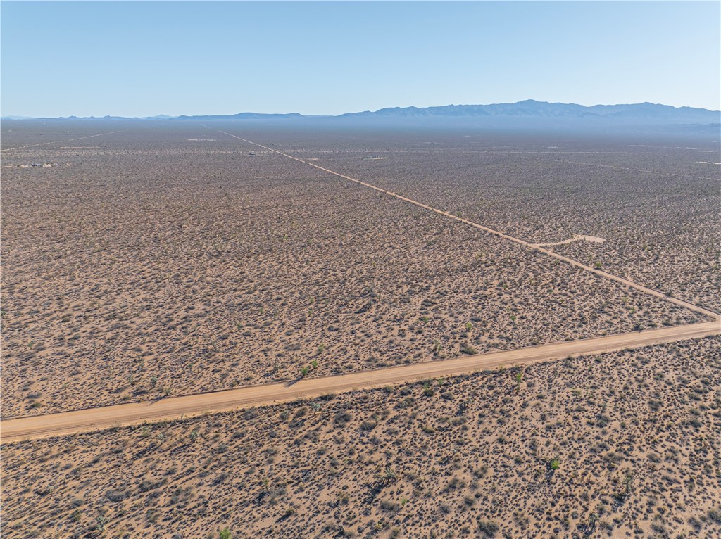 242-12-015 South Sundance Kid Road Yucca, AZ 86438 - Photo 15 of 21 a view of an ocean
