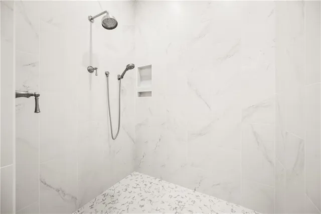 $750,000 | 152 Pecan Bayou Drive, Alexandria, LA 71303