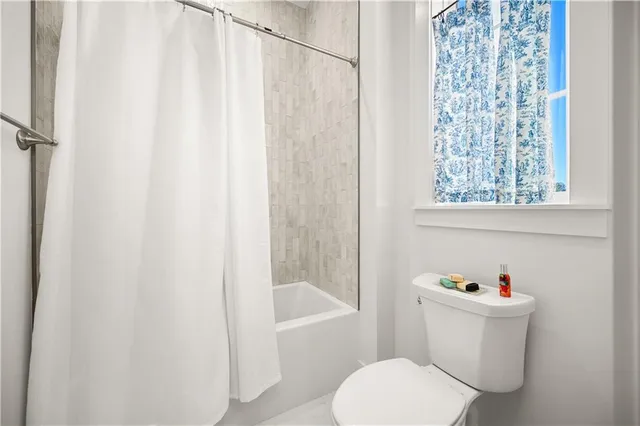 $750,000 | 152 Pecan Bayou Drive, Alexandria, LA 71303