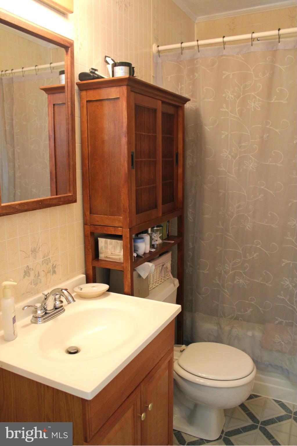 1812 Cromwood Road Baltimore, MD 21234 - Photo 15 of 25 Bath