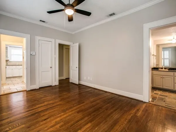 $925,000 | 5606 Mercedes Avenue, Dallas, TX 75206