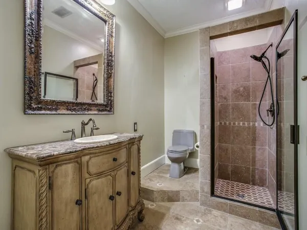 $925,000 | 5606 Mercedes Avenue, Dallas, TX 75206