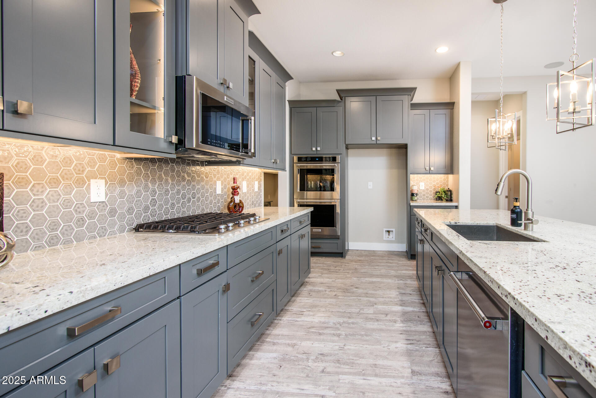 21093 North Willow Road Maricopa, AZ 85138 - Photo 11 of 66 Kitchen