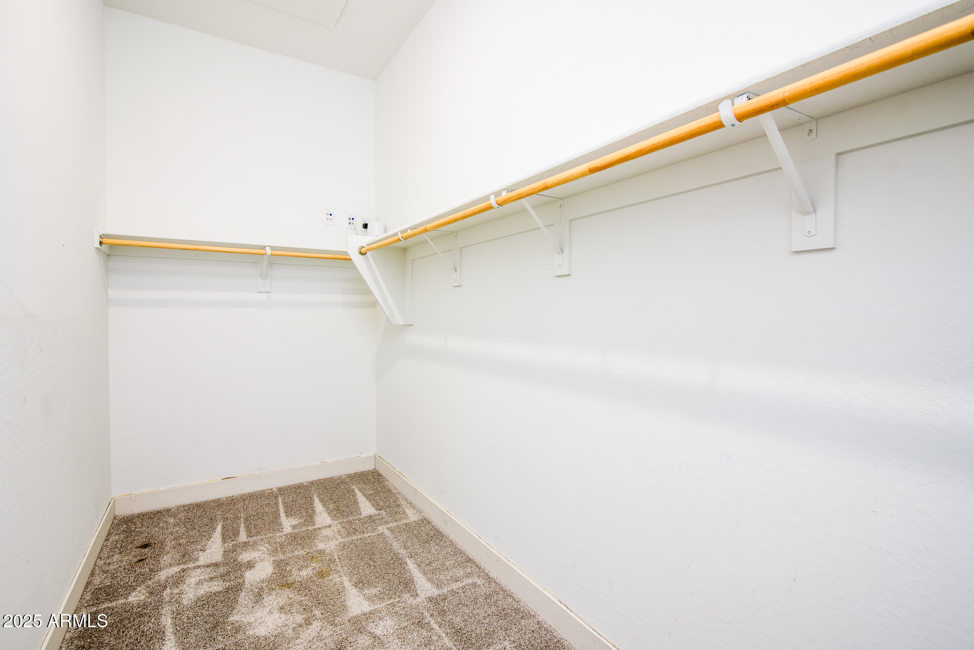 21093 North Willow Road Maricopa, AZ 85138 - Photo 24 of 66 Primary closet