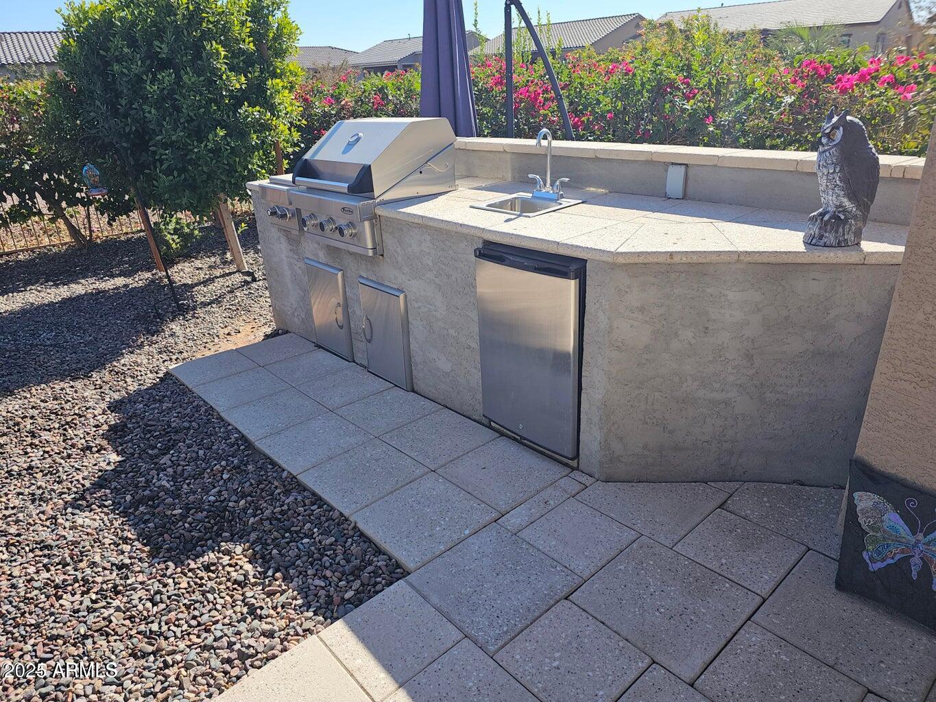 21093 North Willow Road Maricopa, AZ 85138 - Photo 38 of 66 Outdoor kitchen