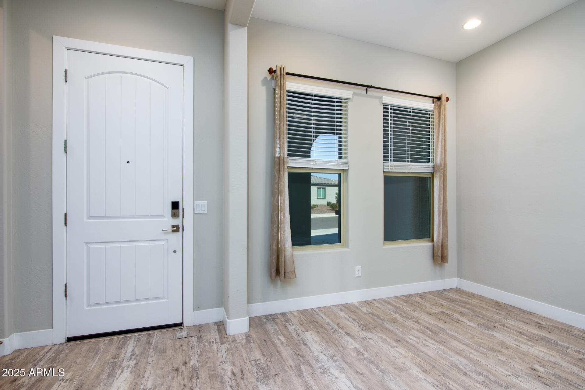 21093 North Willow Road Maricopa, AZ 85138 - Photo 6 of 66 Entry
