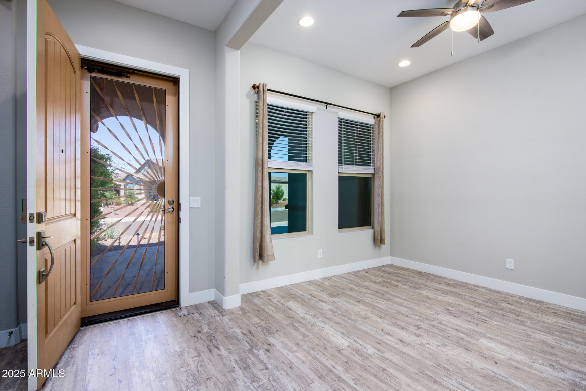 21093 North Willow Road Maricopa, AZ 85138 - Photo 7 of 66 Entry and Den