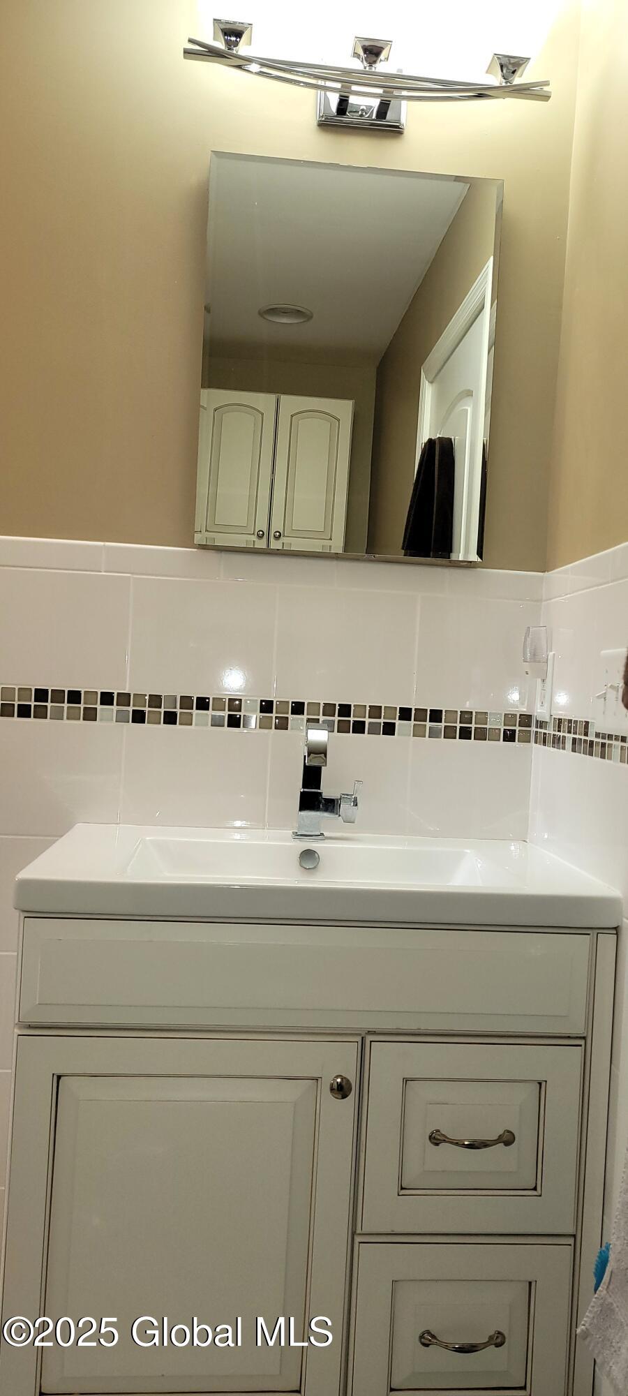 22 E Road Brunswick, NY 12180 - Photo 36 of 68 20250524_144523