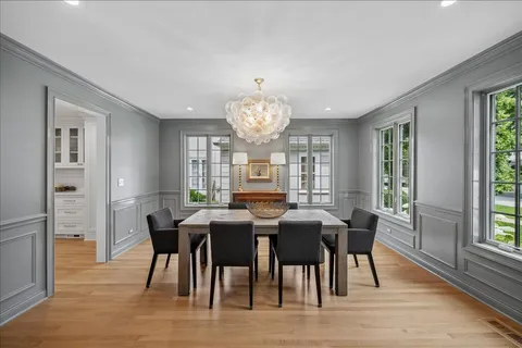 $2,899,000 | 792 Walden Road, Winnetka, IL 60093
