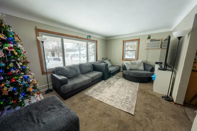 $370,000 | 1836 Mechanic Avenue, St. Paul, MN 55119