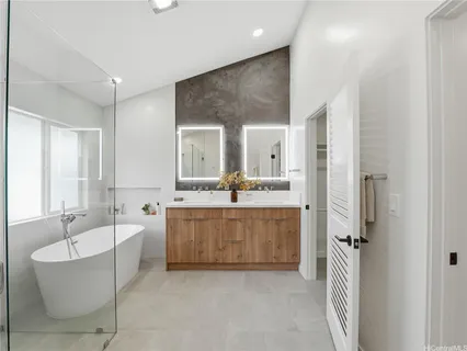 $3,150,000 | 7157 Makaa Street, Honolulu, HI 96825