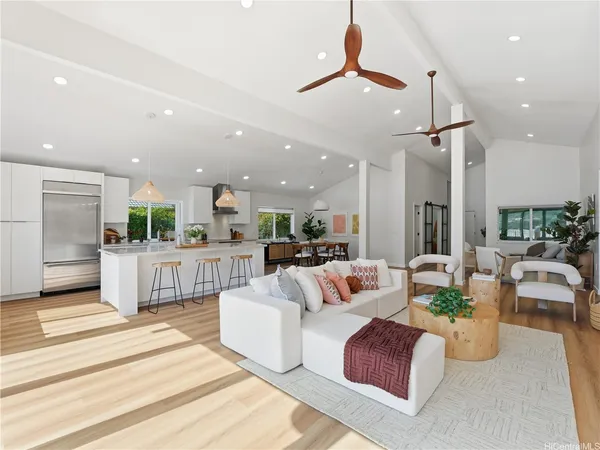 $3,150,000 | 7157 Makaa Street, Honolulu, HI 96825