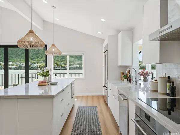 $3,150,000 | 7157 Makaa Street, Honolulu, HI 96825