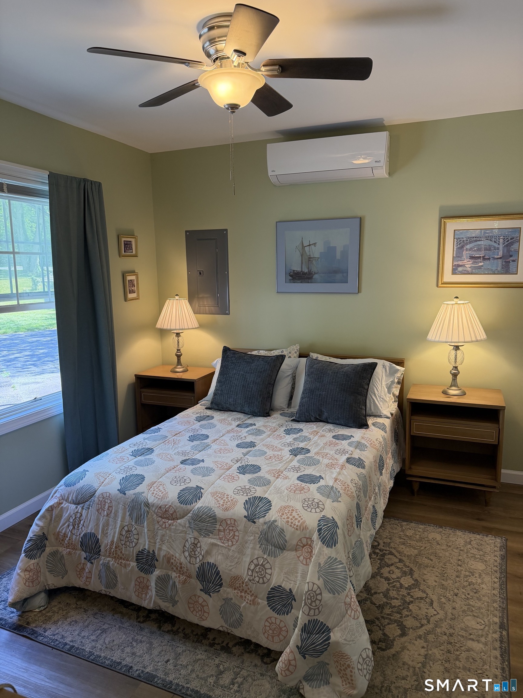 1023 Boston Post Road Madison, CT 06443 - Photo 11 of 37