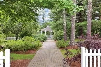 $765,000 | 28 McIntosh Drive, Unit 22, Stow, MA 01775