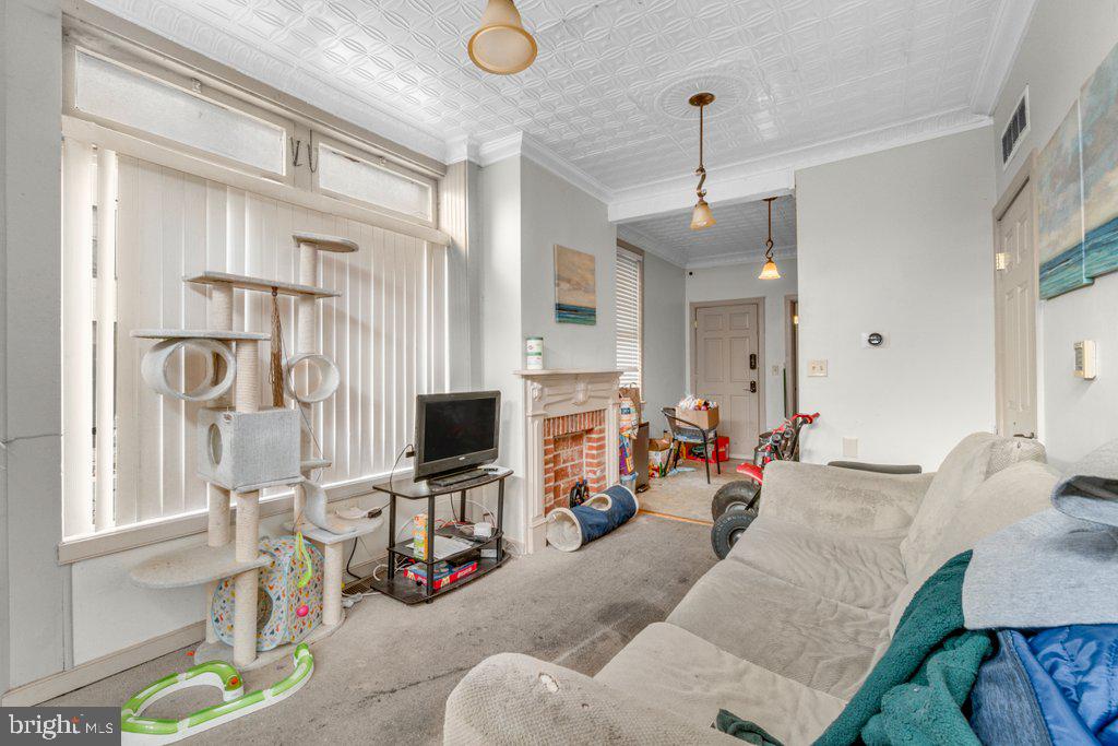 664 Portland Street Baltimore, MD 21230 - Photo 5 of 30