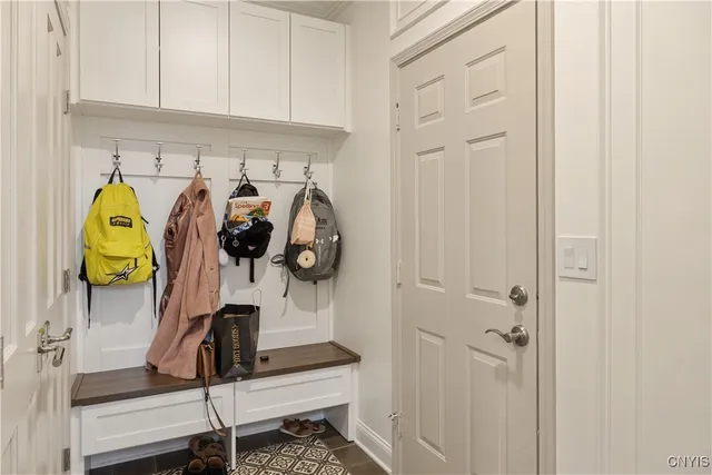 $975,000 | 8420 Hobnail Road, Manlius, NY 13104