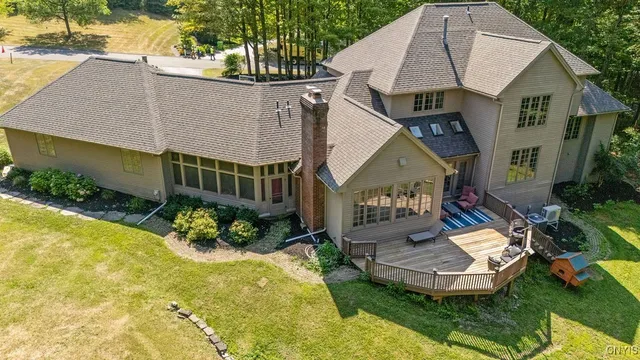 $975,000 | 8420 Hobnail Road, Manlius, NY 13104