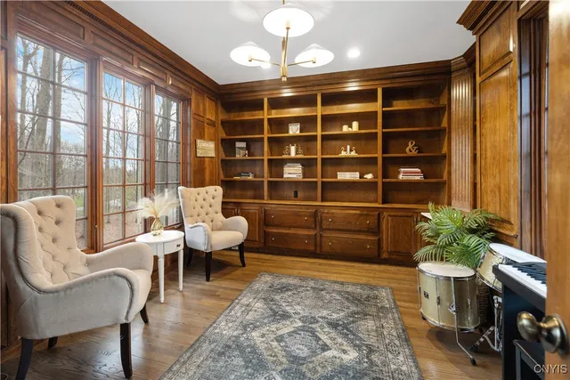 $975,000 | 8420 Hobnail Road, Manlius, NY 13104