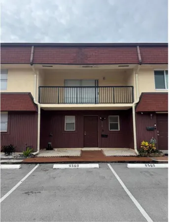 $2,000 | 6560 Southwest 41st Place, Fort Lauderdale, FL 33314