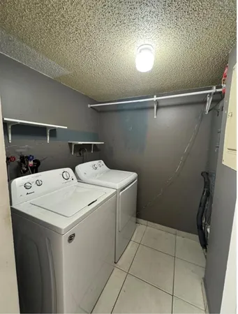 $2,000 | 6560 Southwest 41st Place, Fort Lauderdale, FL 33314
