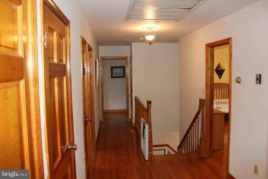 6622 Cherry Hill Road Baldwin, MD 21013 - Photo 23 of 30 Second floor hall
