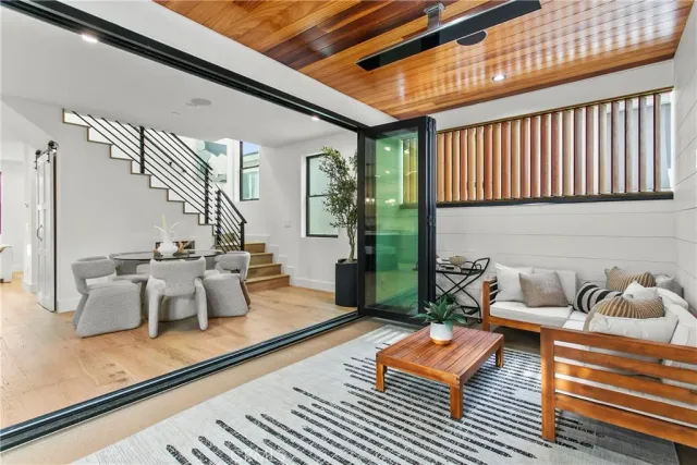 $2,895,000 | 603 Larkspur Avenue, Corona del Mar, CA 92625