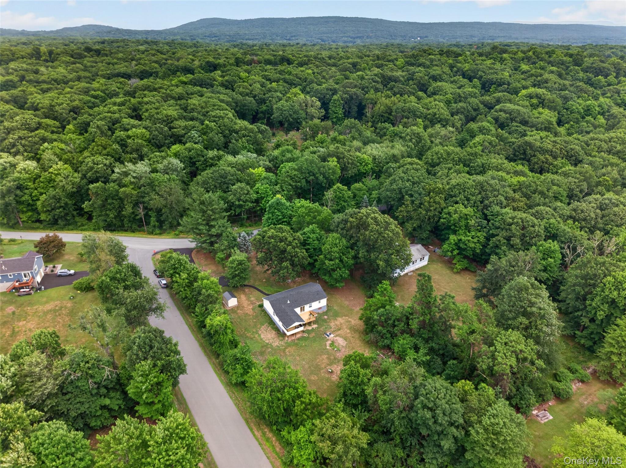 140 Rabbit Run Road Clintondale, NY 12515 - Photo 3 of 36