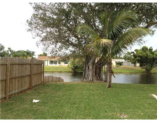 19487 Carolina Circle Boca Raton, FL 33434 - Photo 10 of 12 Additional Photo